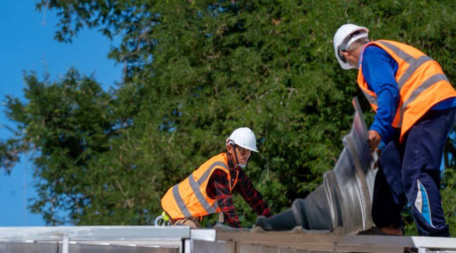Roof repair in Camuy, PR